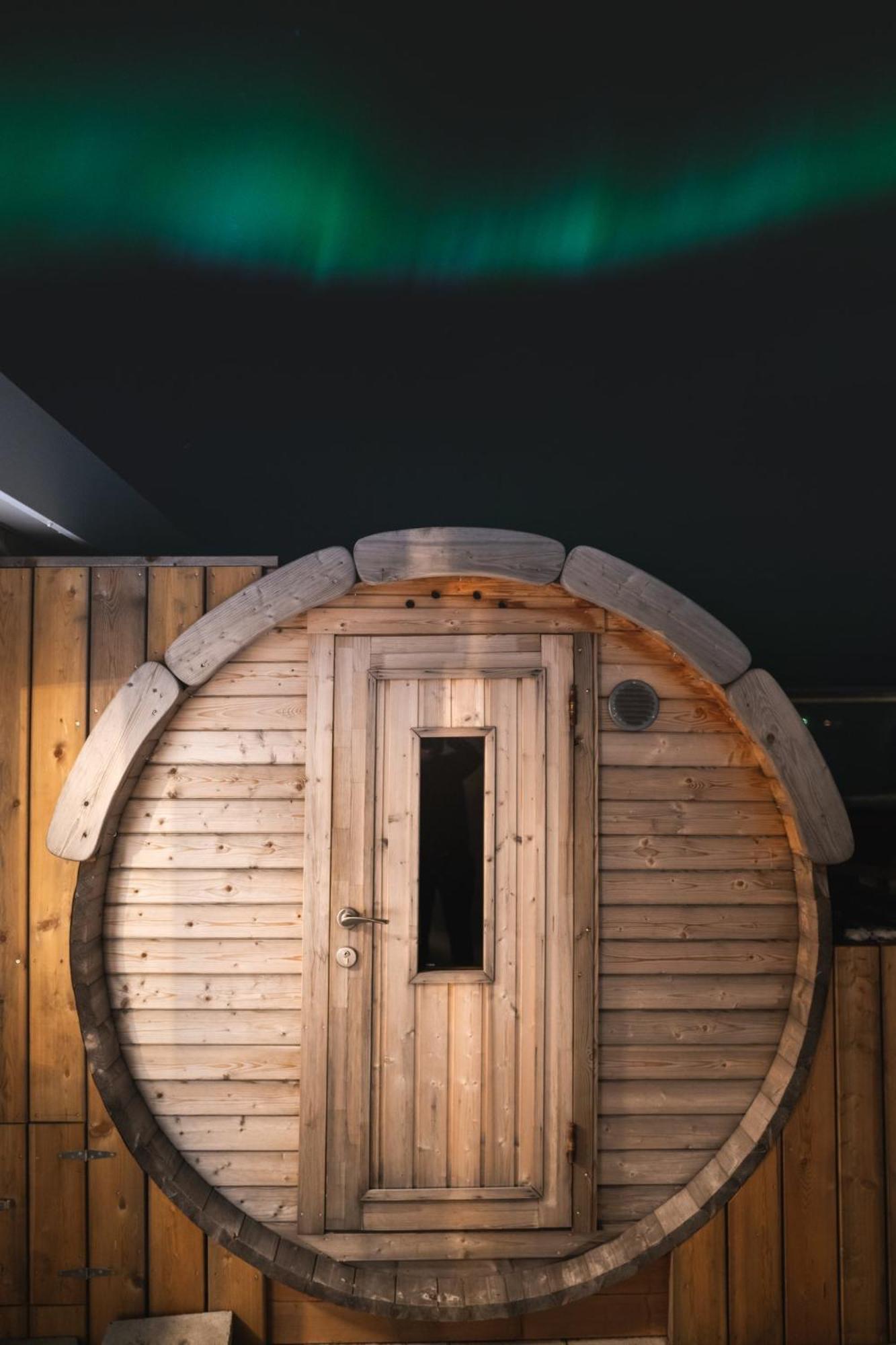 Midgard Base Camp Vandrarhem Hvolsvöllur Exteriör bild